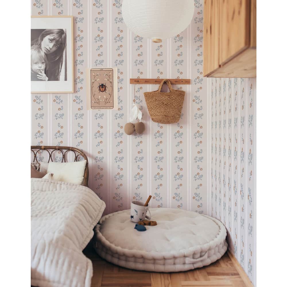 Dekornik French Cottage Flowers Wallpaper in bedroom 