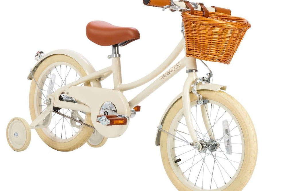 Banwood Cream Classic Bicycle with basket and training wheels