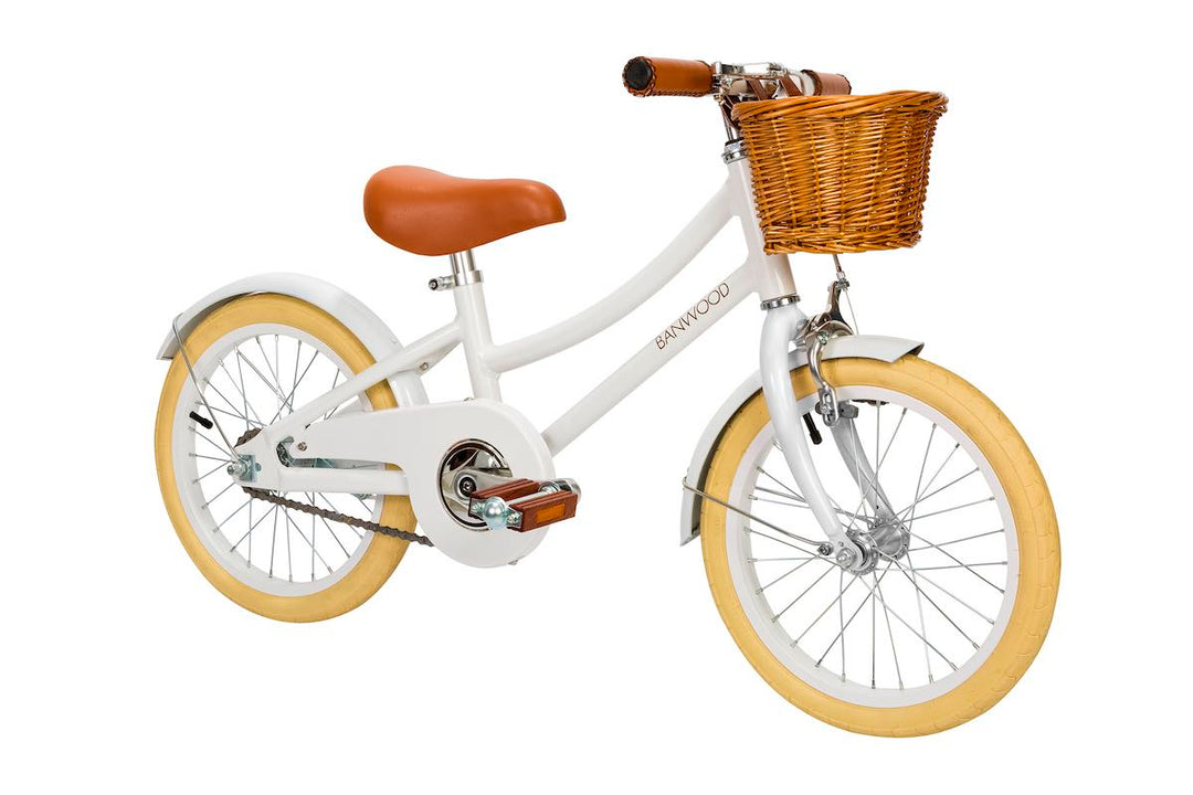 White Banwood Classic Bicycle with wicker basket