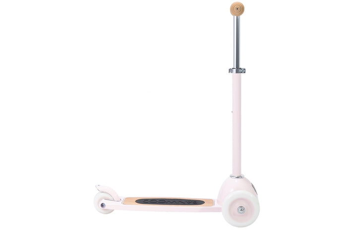 Side view pink Banwood Scooter 