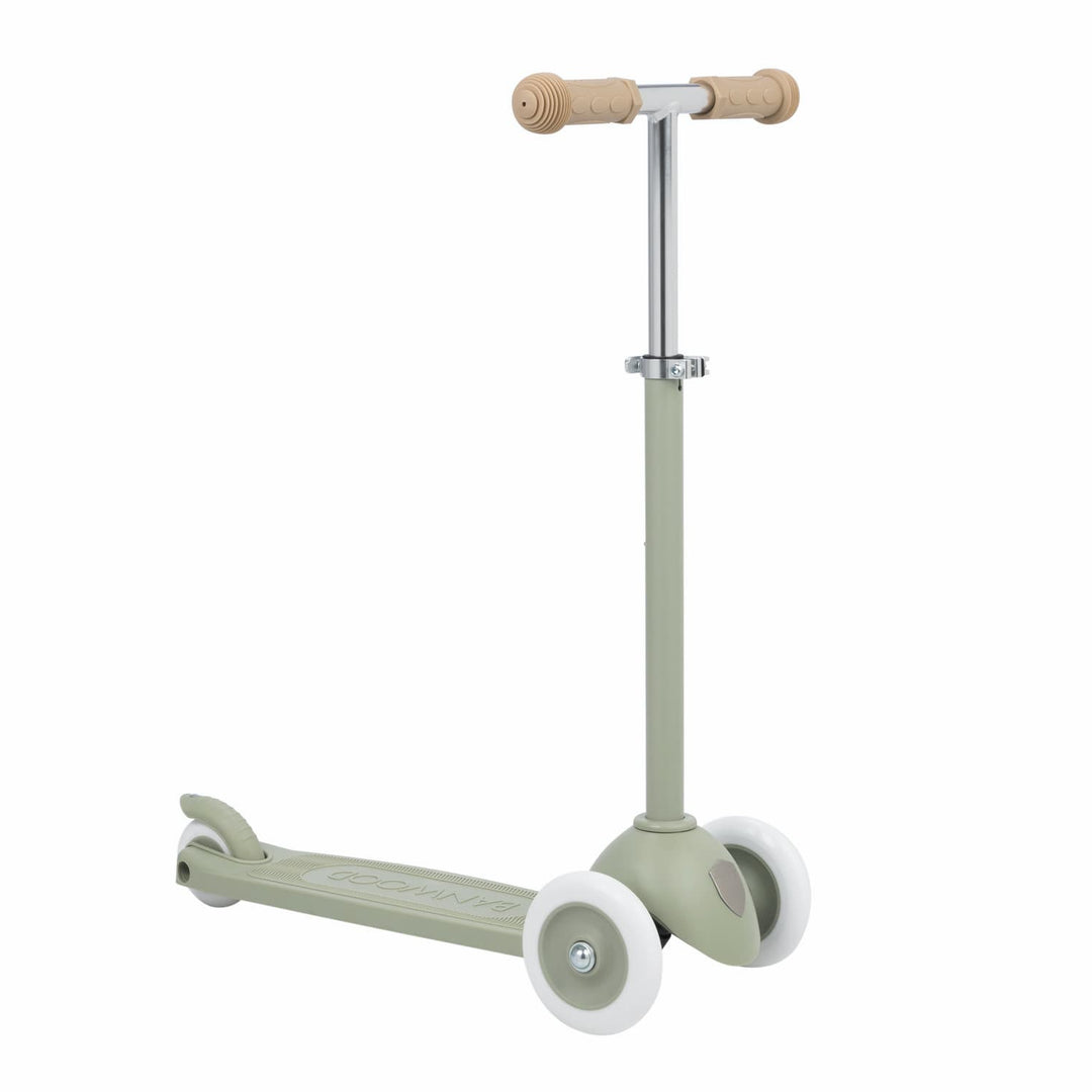 Light green Banwood scooter with handlebar on a white background
