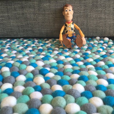 Winston & Grace Felt Ball Rug - Aquamarine