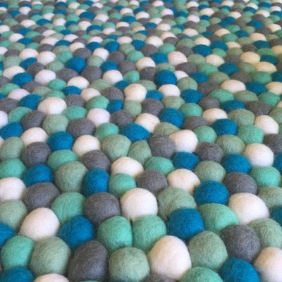 Winston & Grace Felt Ball Rug - Aquamarine