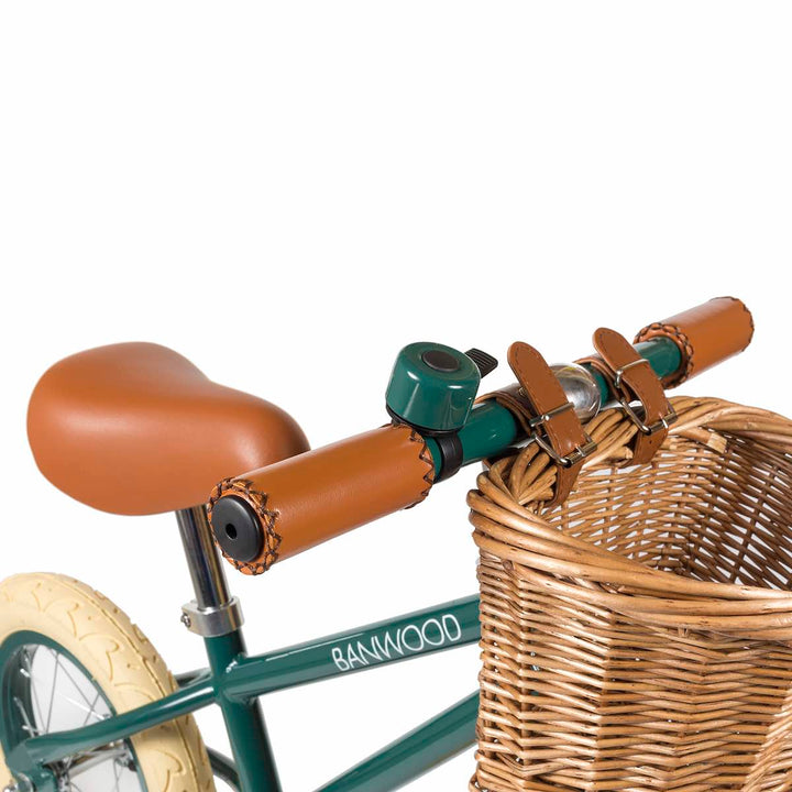 Close up of the Banwood First Go Balance Bike seat and handlebar