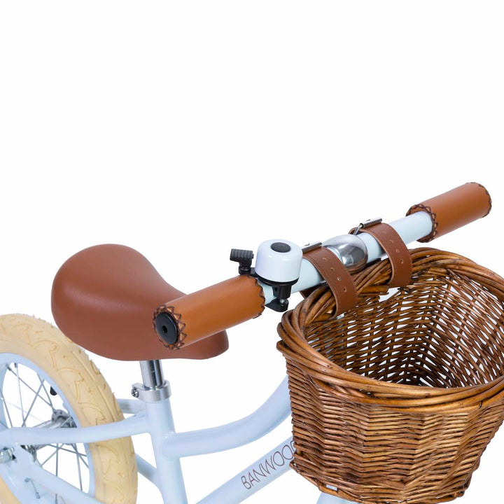 Sky Banwood First Go Balance Bike handlebar and seat