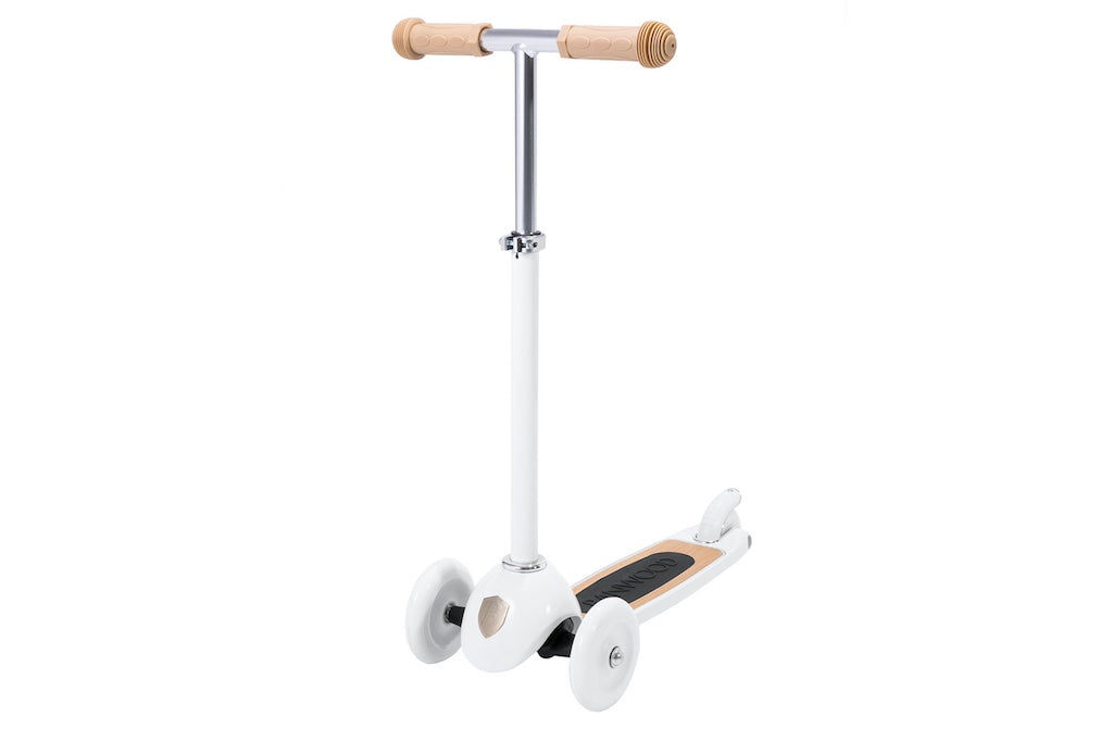 White Banwood Scooter 