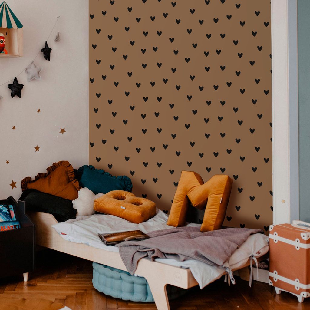 Dekornik SIMPLE Hearts Black & Cinnamon Wallpaper on bedroom wall