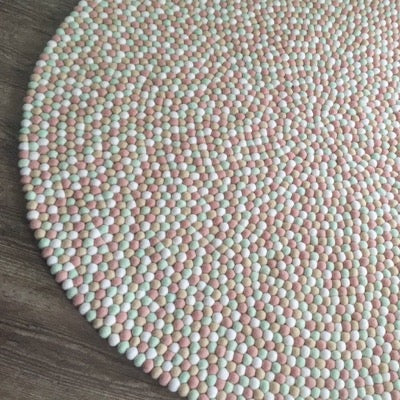 Winston & Grace Felt Ball Rug - Mother Of Pearl