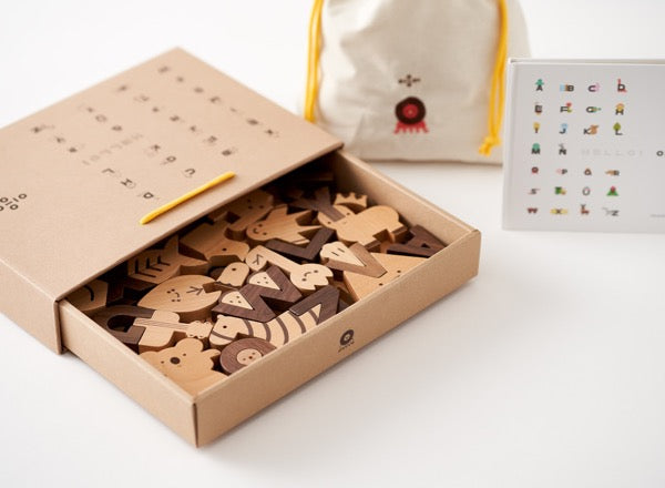 Oioiooi Wooden Magentic Alphabet Play Blocks Set