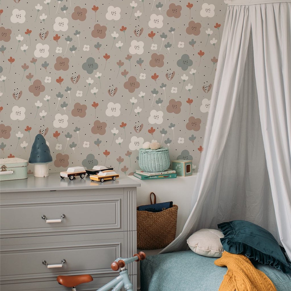 Dekornik SIMPLE Oldchood Graphic Flower Pattern Grey Wallpaper on bedroom wall