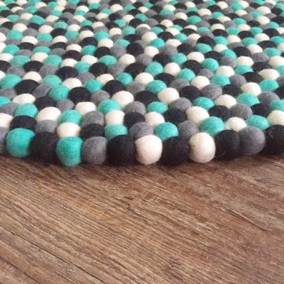 Winston & Grace Felt Ball Rug - Pepper & Mint