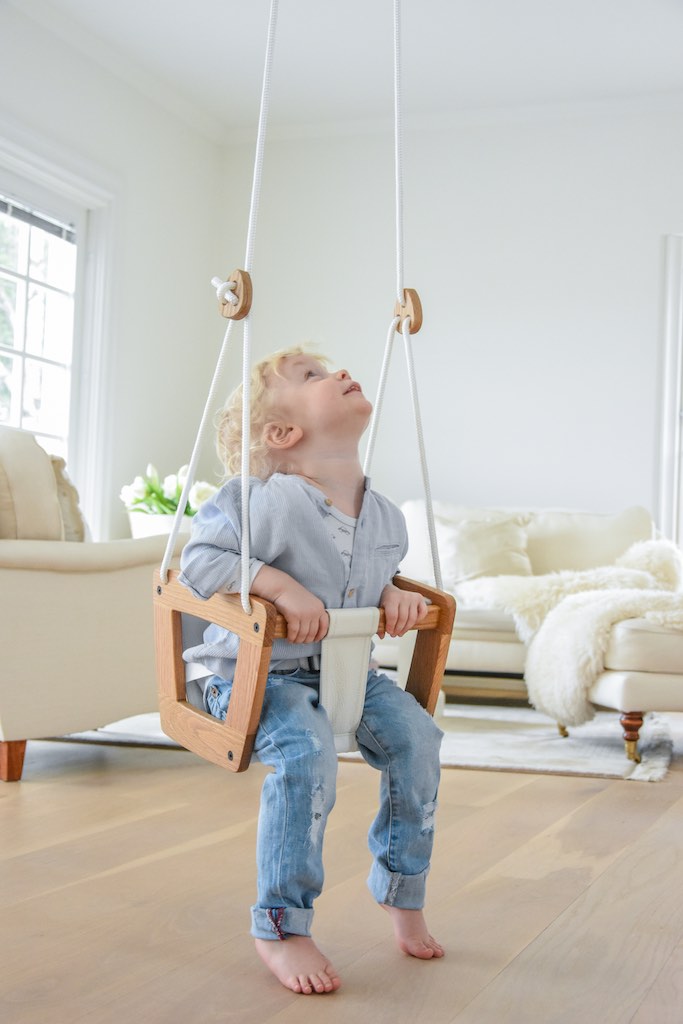 Lillagunga Toddler Swing - Oak with White Leather